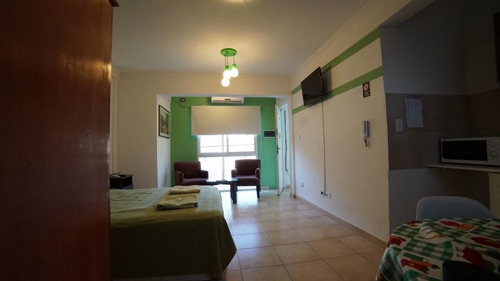 Departamentos Rodrigo Apartment *